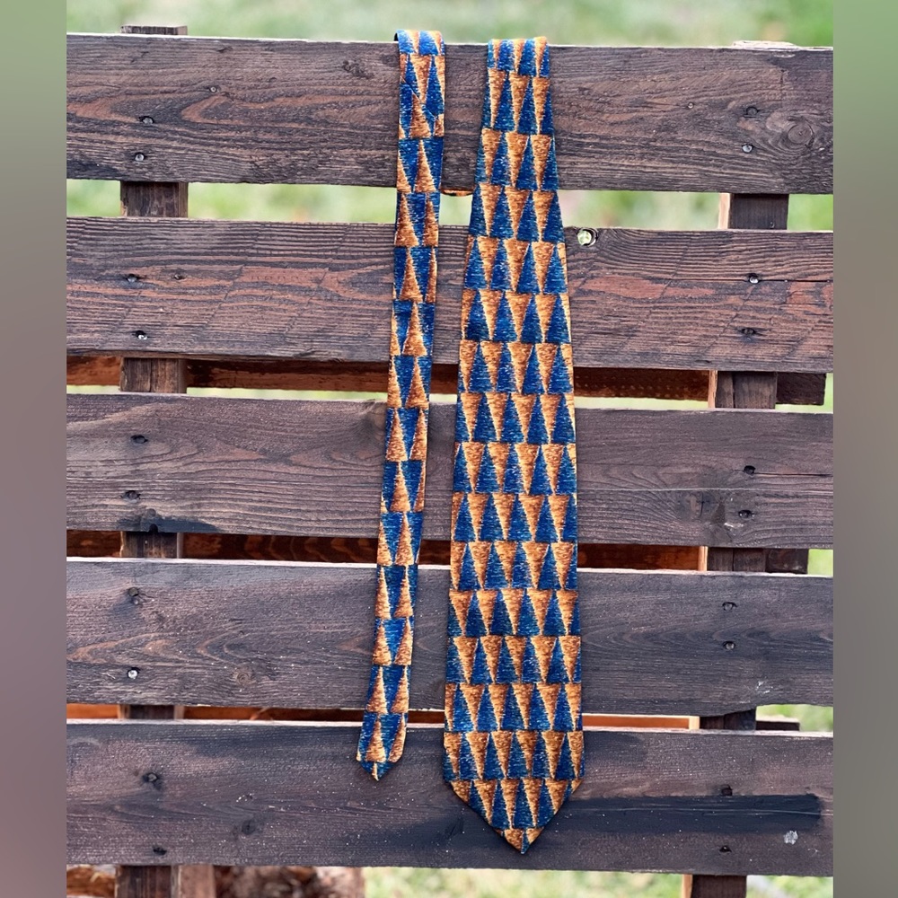 Vintage Jerry Garcia Collector’s Edition Tie. Flaming Meadow.